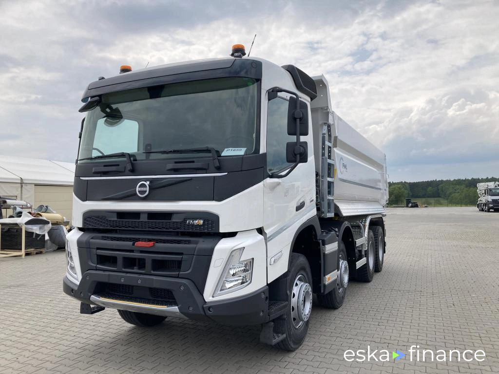 Špeciálny nákladiak Volvo FMX 2024