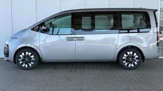Financování Hatchback Hyundai Staria 2025