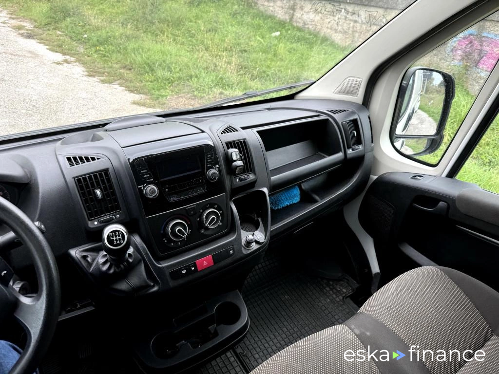 Lízing Kabína podvozku Peugeot Boxer 2020