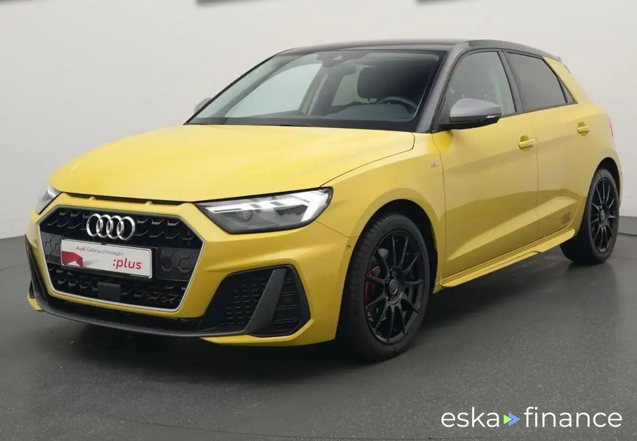 Leasing Sedan Audi A1 2022