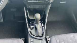 Leasing Sedan Toyota Yaris 2025
