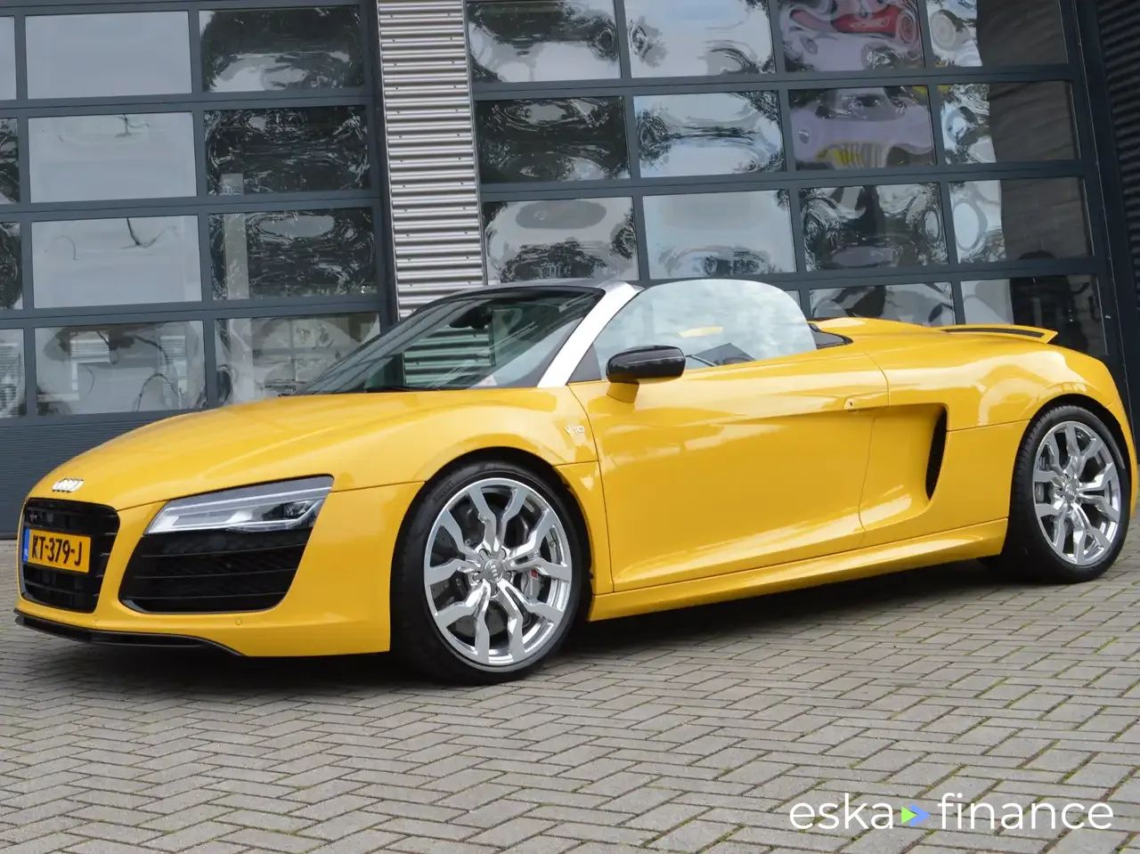 Financování Konvertibilní Audi R8 2014