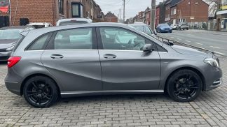 Financování Hatchback MERCEDES B 200 2012
