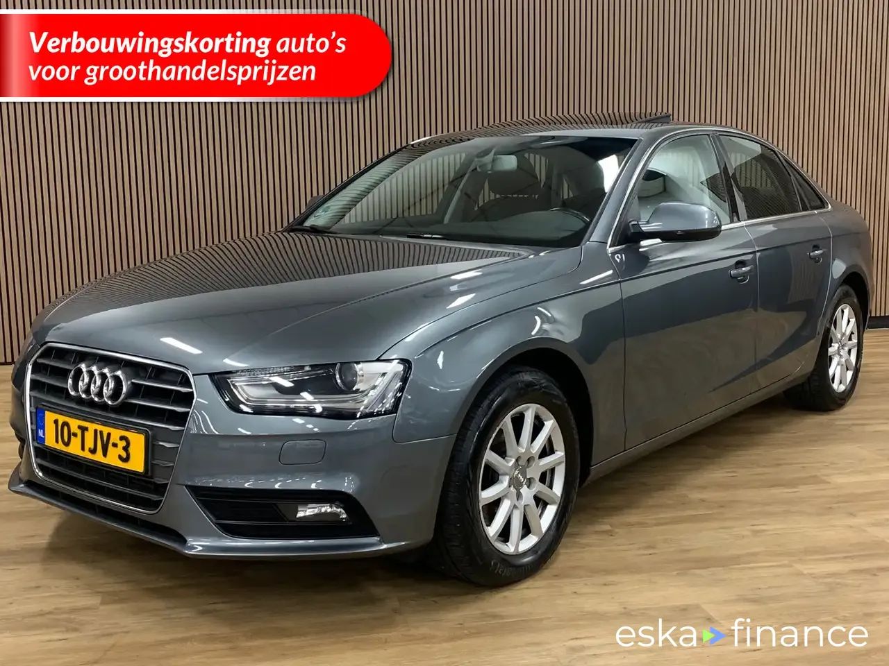 Lízing Sedan Audi A4 2012