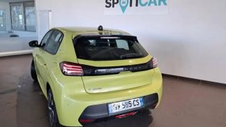 Lízing Sedan Peugeot 208 2024