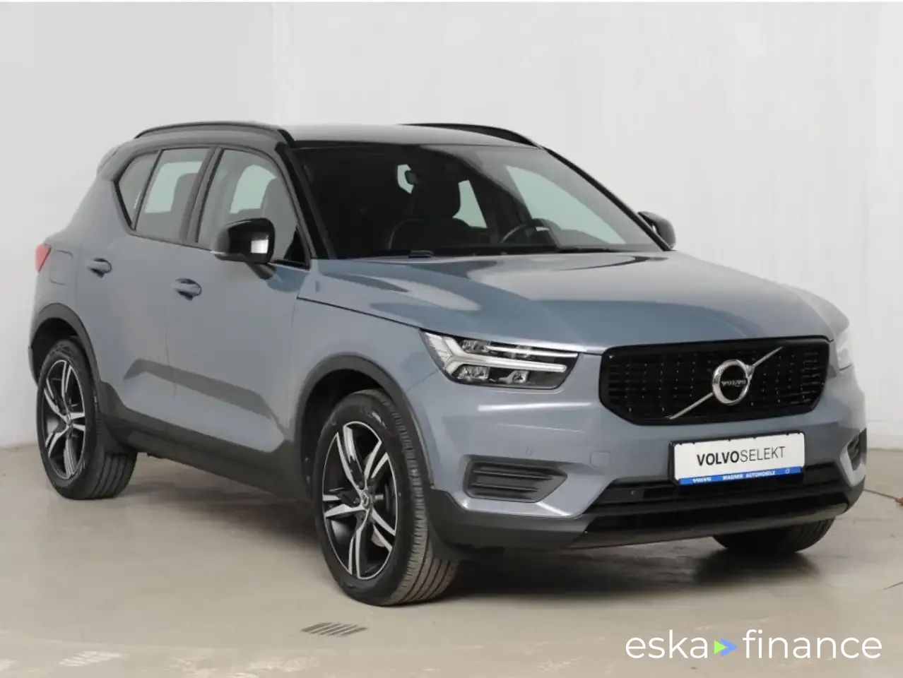 SUV Volvo XC40 2019