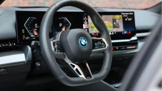 Finansowanie Wóz BMW 530 2024