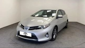 Leasing Sedan Toyota Auris 2014