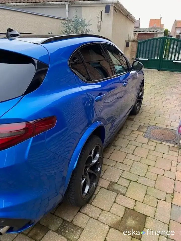 Lízing SUV Alfa Romeo QUADRIFOGLIO 2019