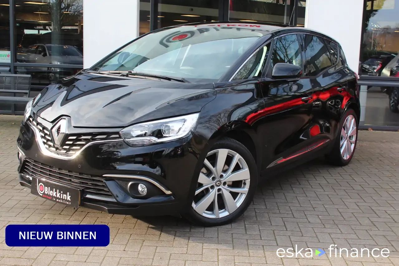 Financování Hatchback Renault Scenic 2019