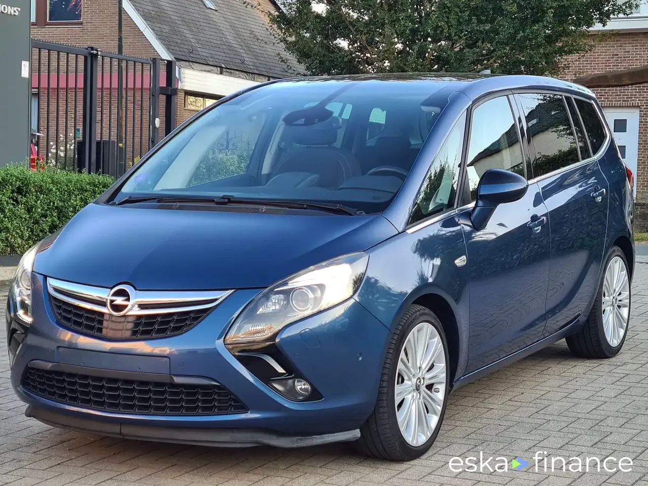 Lízing Hatchback Opel Zafira Tourer 2016