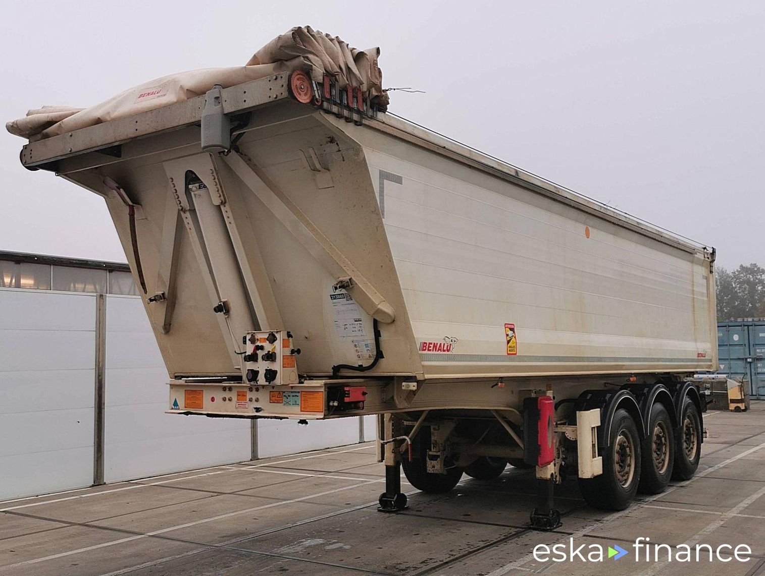 Leasing Semi-trailer Benalu 10 C 2022