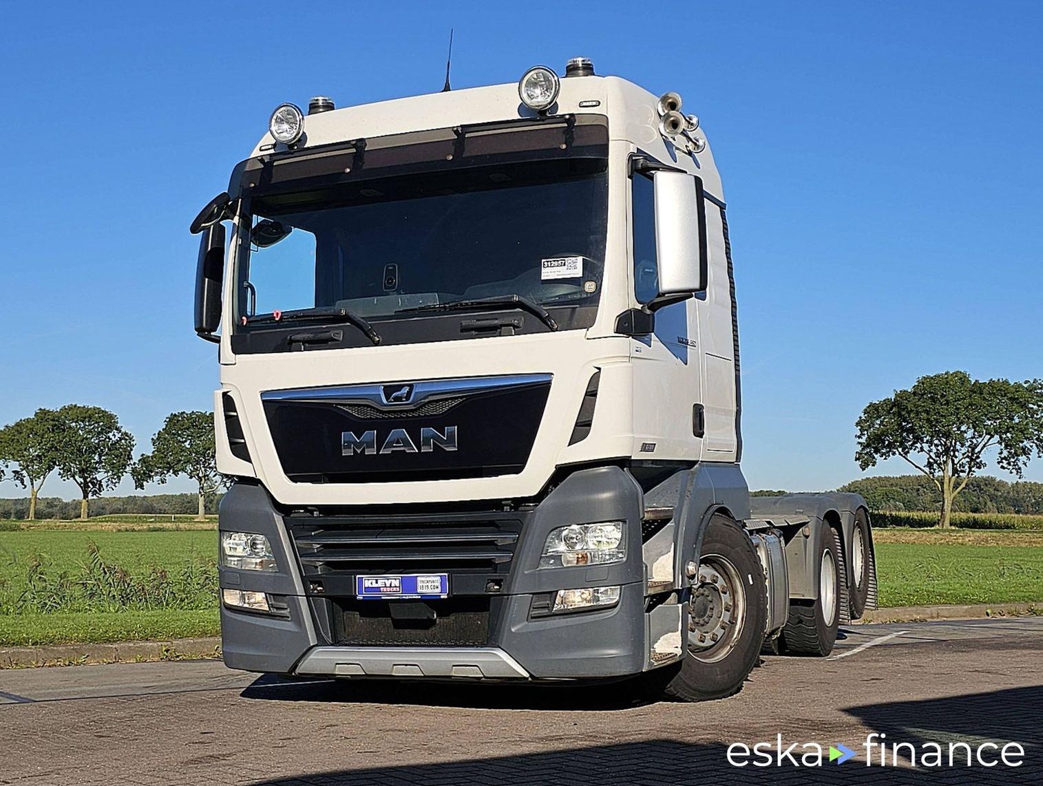 Leasing Tractor unit M.A.N. 28.580 TGX 2019