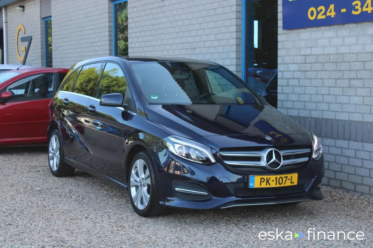 Finansowanie Hatchback MERCEDES B 180 2017