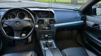 Lízing Kupé MERCEDES E 200 2011