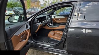 Lízing Sedan MERCEDES E 200 2022