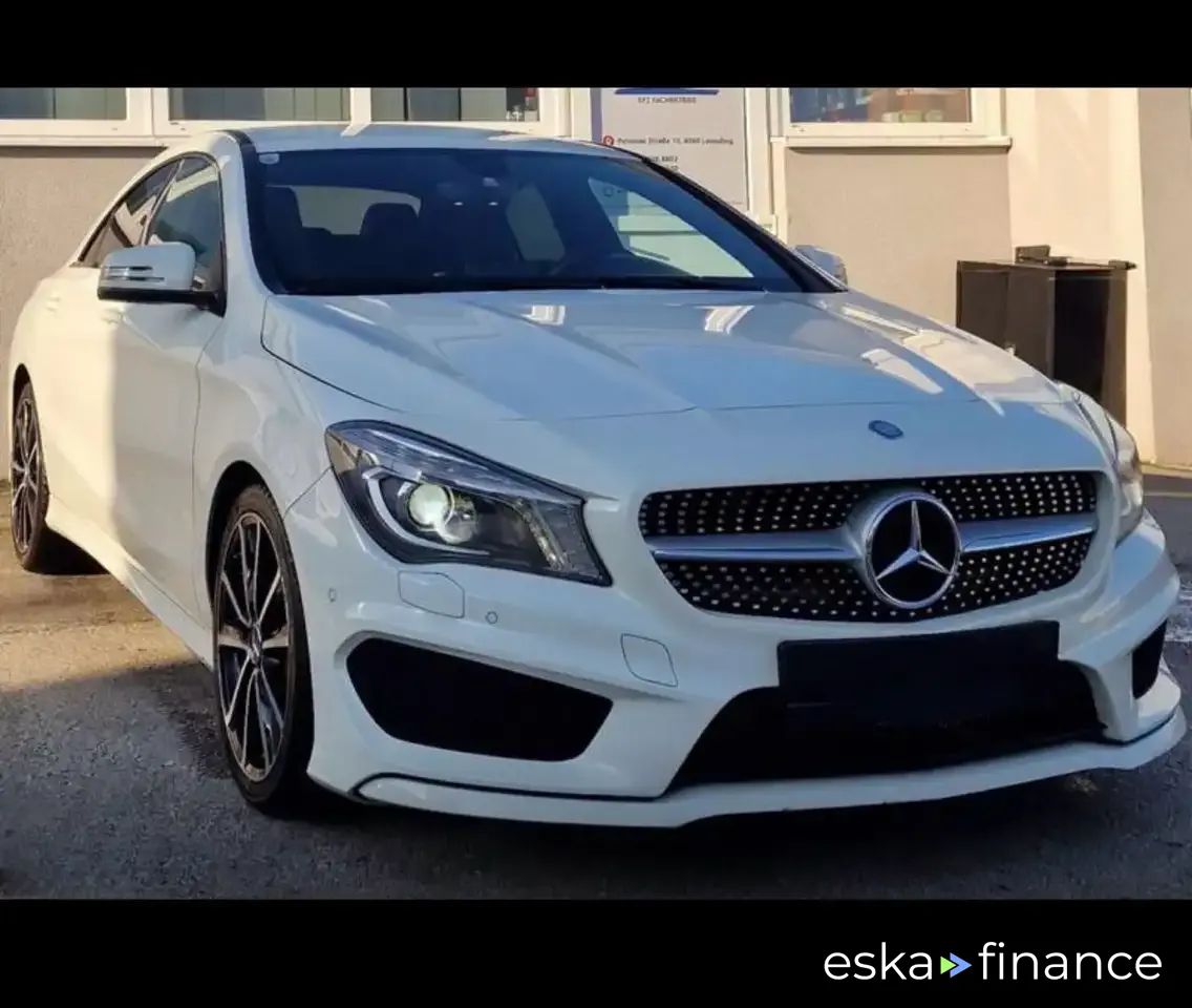 Lízing Kupé MERCEDES CLA 220 2014