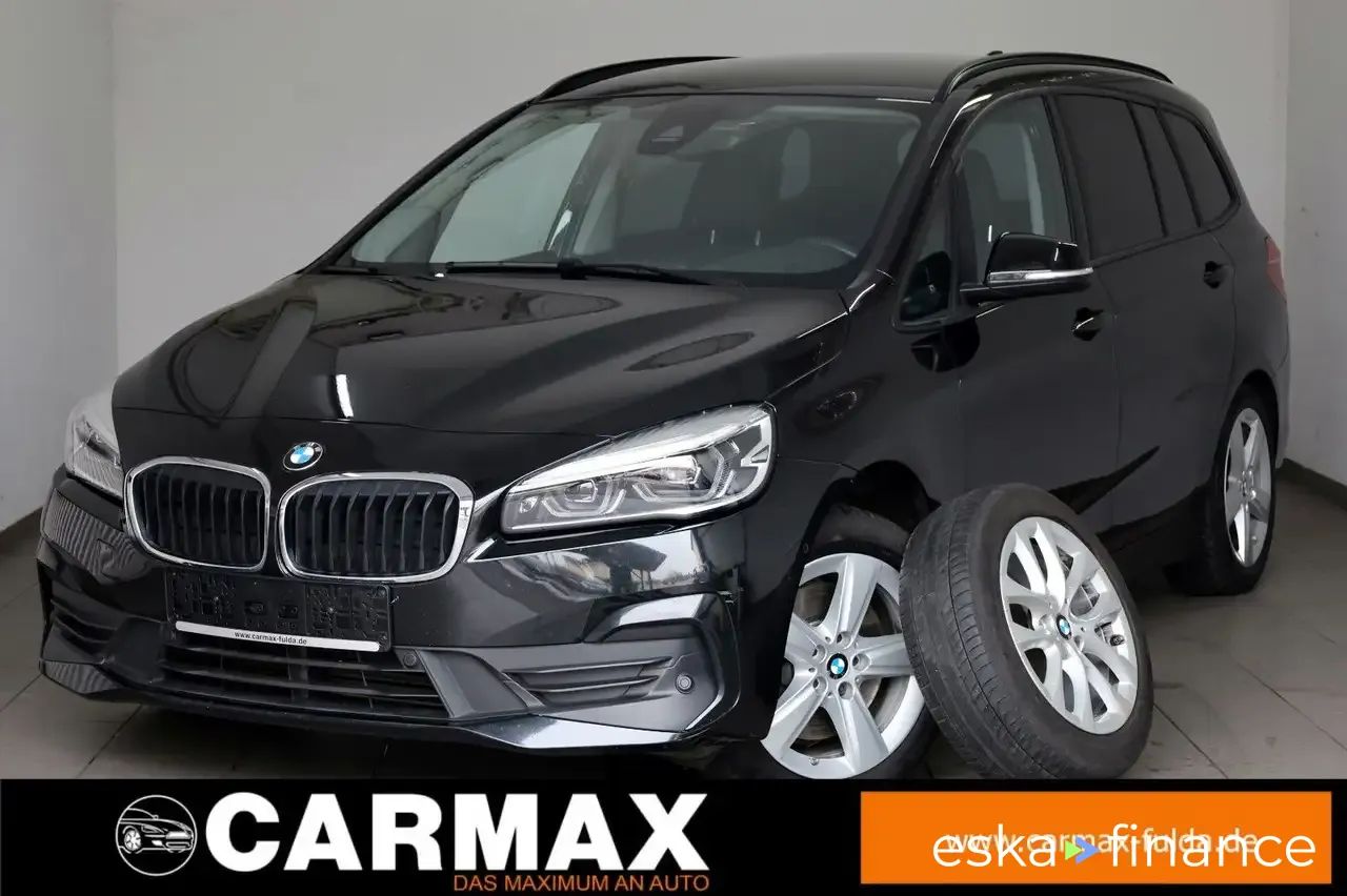 Leasing Hatchback BMW 218 2019