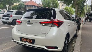 Leasing Sedan Toyota Auris 2018