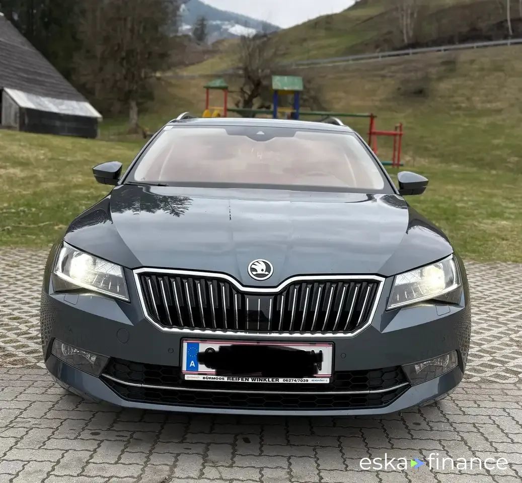 Finansowanie Wóz Skoda Superb 2016