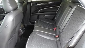 Lízing Sedan Ford Mondeo 2019