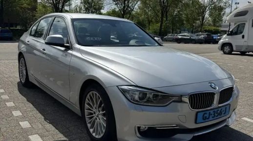 BMW 320 2015