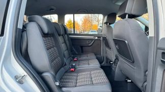Financování Hatchback Volkswagen Touran 2013