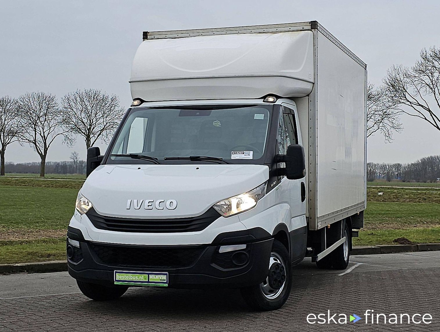 Leasing Closed Box Iveco DAILY 35C16 2019