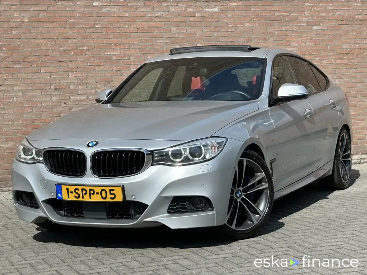 Hatchback BMW 335 2013