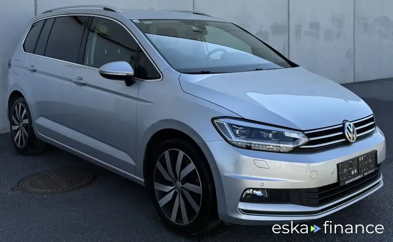 Lízing Hatchback Volkswagen Touran 2018