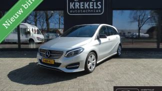 Financování Hatchback MERCEDES B 200 2016