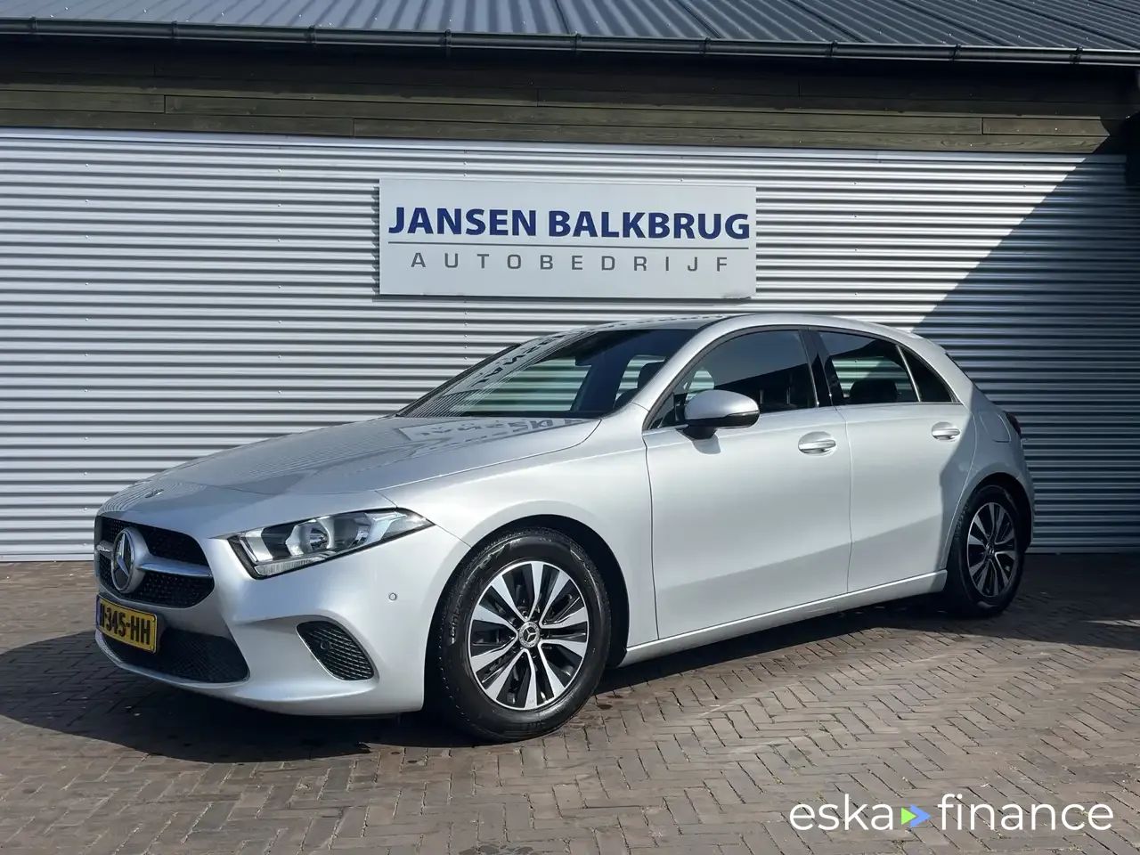Leasing Hatchback MERCEDES A 180 2020