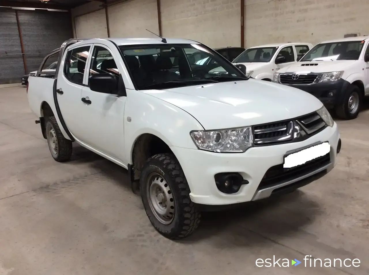 Leasing SUV Mitsubishi L200 2015