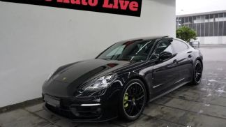 Lízing Sedan Porsche Panamera 2021