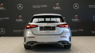 Lízing Hatchback MERCEDES A 180 2023