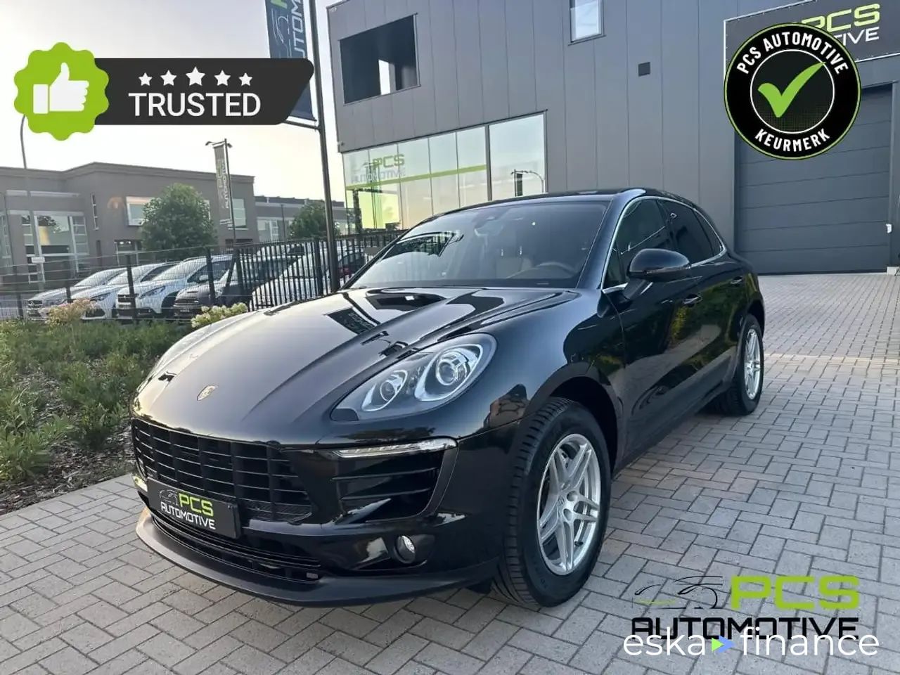 Lízing SUV Porsche Macan 2015