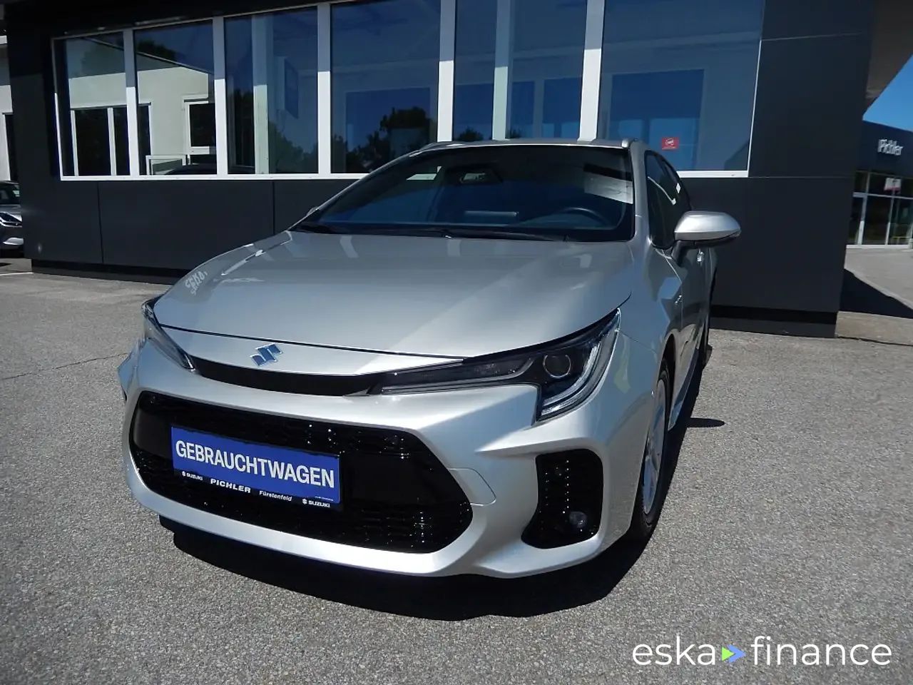 Leasing Sedan Suzuki Swace 2022