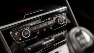 Leasing Hatchback BMW 218 2014