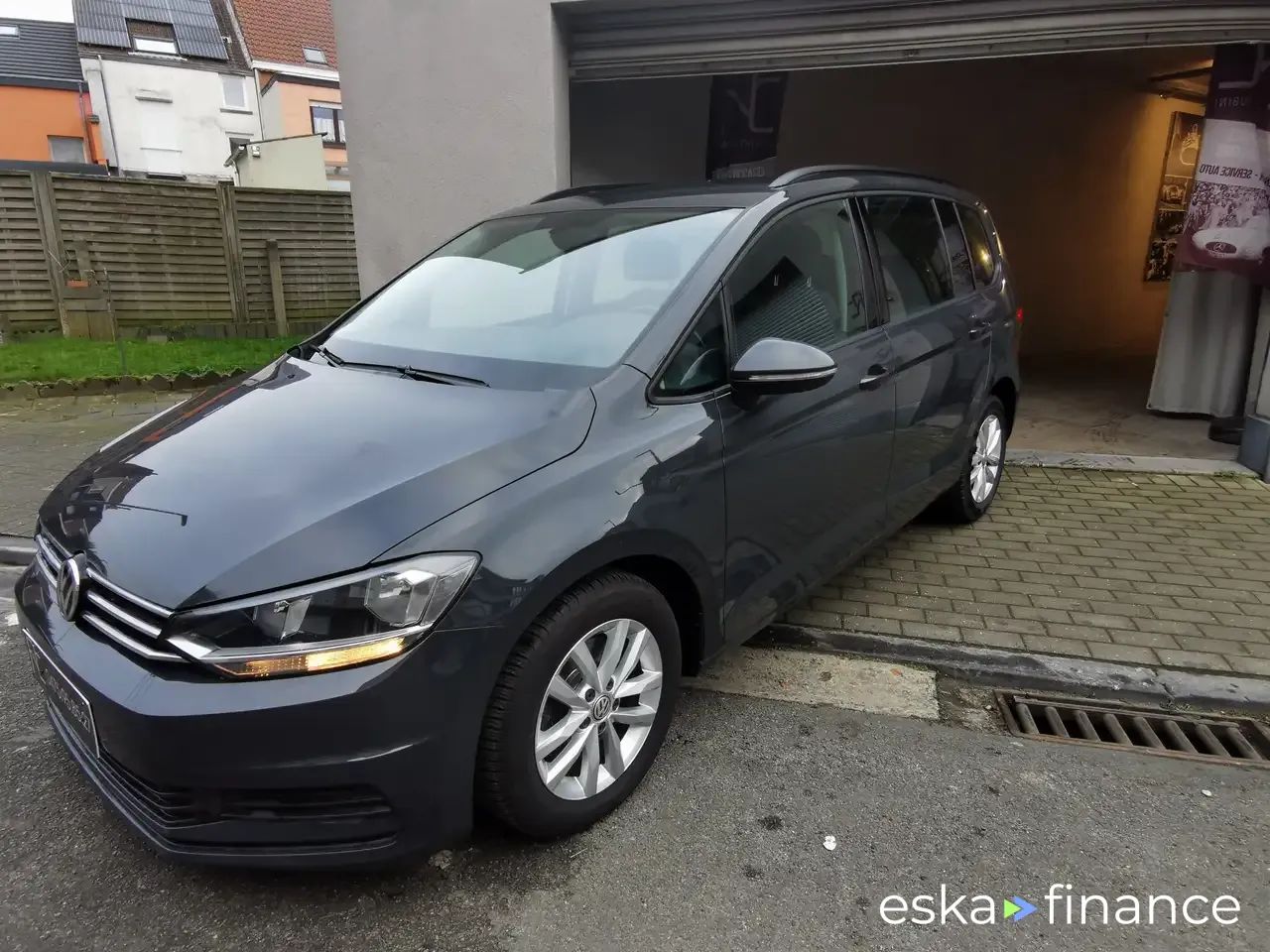 Leasing Hatchback Volkswagen Touran 2015