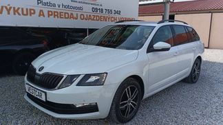 Wóz Skoda OCTAVIA COMBI 2017