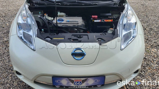 Leasing Hatchback Nissan Leaf 2012