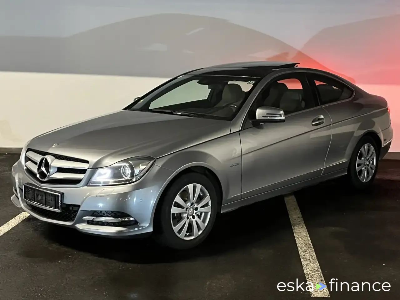 Financování Kupé MERCEDES C 220 2011