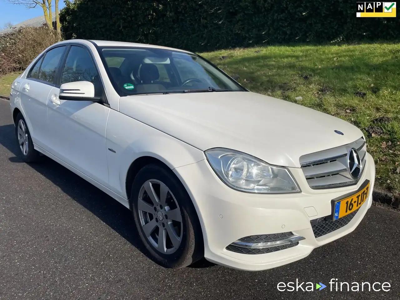 Leasing Sedan MERCEDES C 200 2012