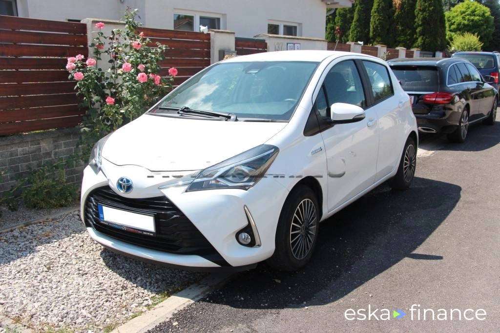 Finansowanie Hatchback Toyota Yaris 2017