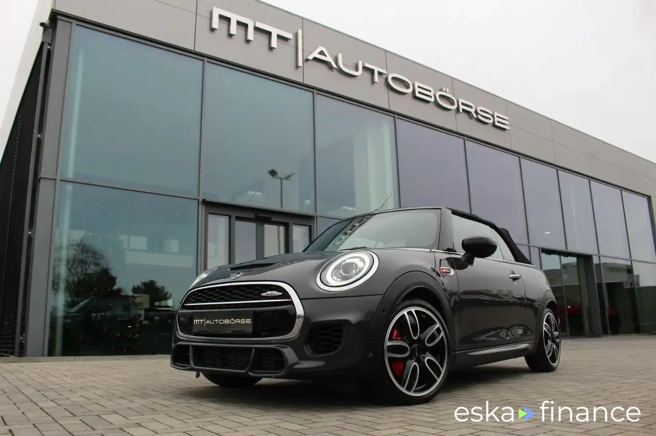 Financování Konvertibilní MINI John Cooper Works Cabrio 2020