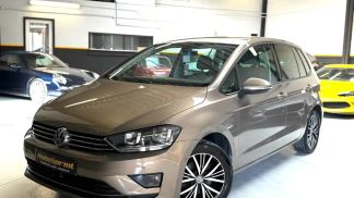 Financování Hatchback Volkswagen Golf Sportsvan 2016