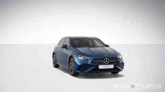 Lízing Hatchback MERCEDES A 250 2024