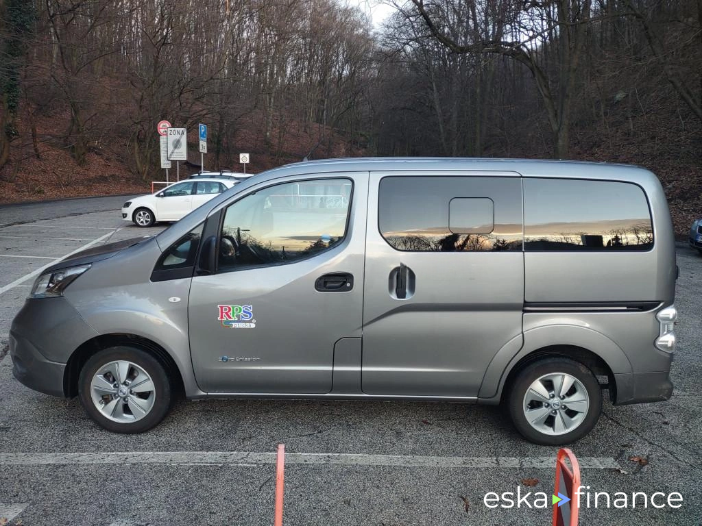 Leasing Van Nissan e-NV200 2017