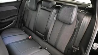 Lízing Sedan Peugeot 308 2023