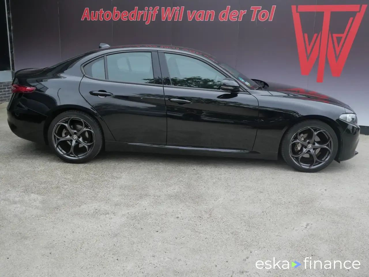 Lízing Sedan Alfa Romeo Giulia 2017